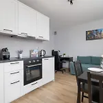 Stylish Apartment With Balcony & Parking Cracow By Noclegi Renters